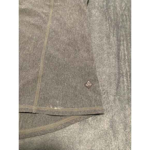 Prana Tank Top Womens Small Gray Contrast Built in Bra Sleeveless‎ Athleisure - Picture 10 of 10